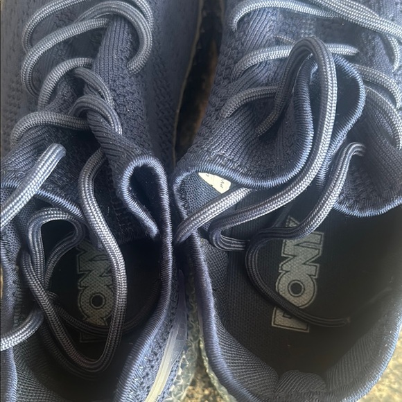 PONY Stylish Navy Blue Knit Sneakers - Picture 4 of 8